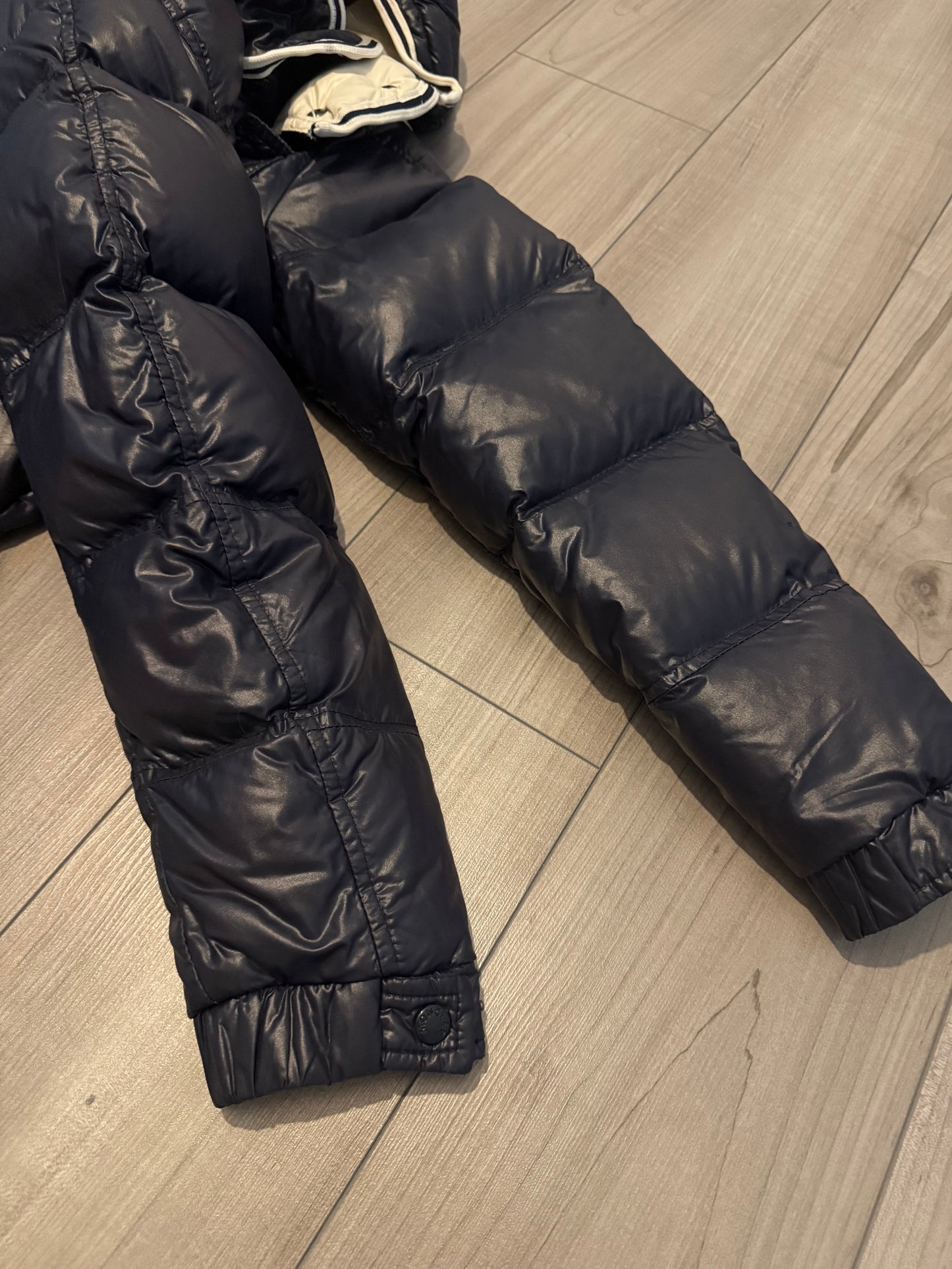 Moncler Branson S-M (2)