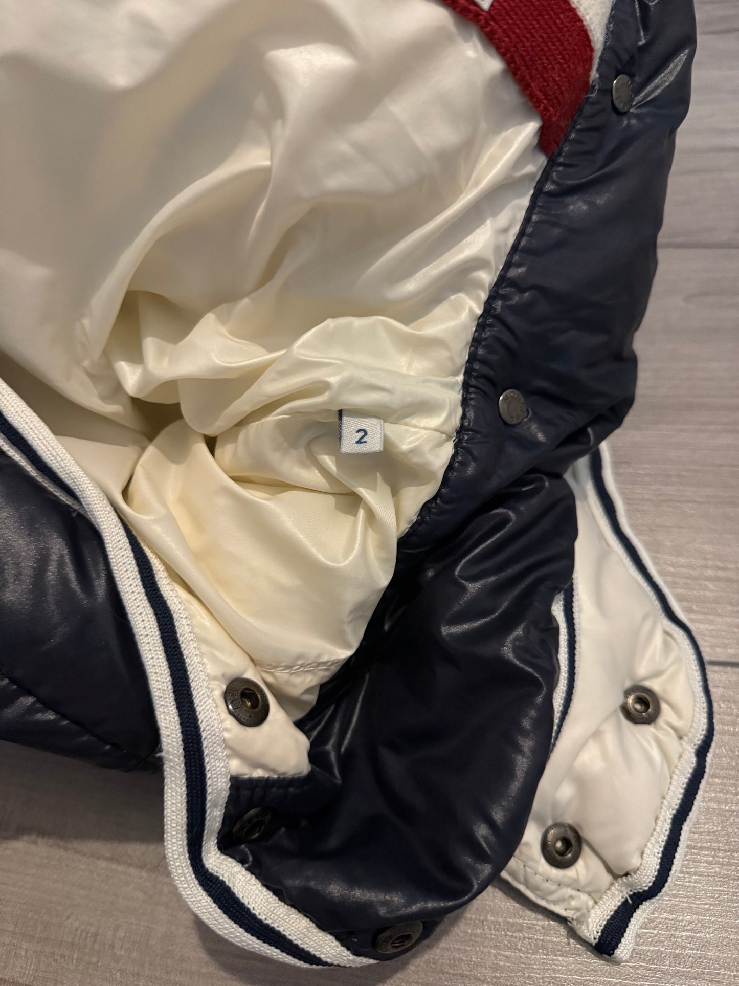 Moncler Branson S-M (2)