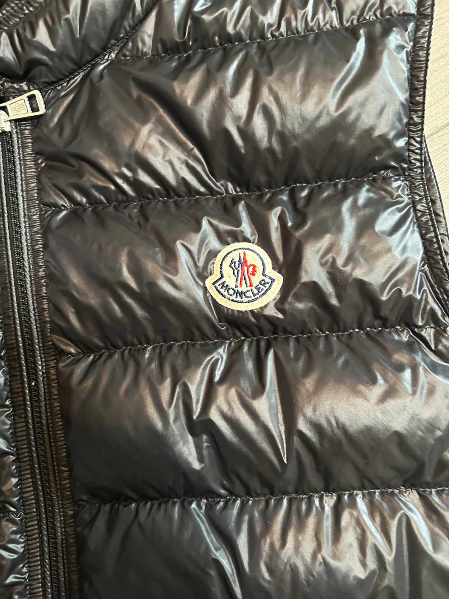 Moncler Qui Liivi 5 (M-L)