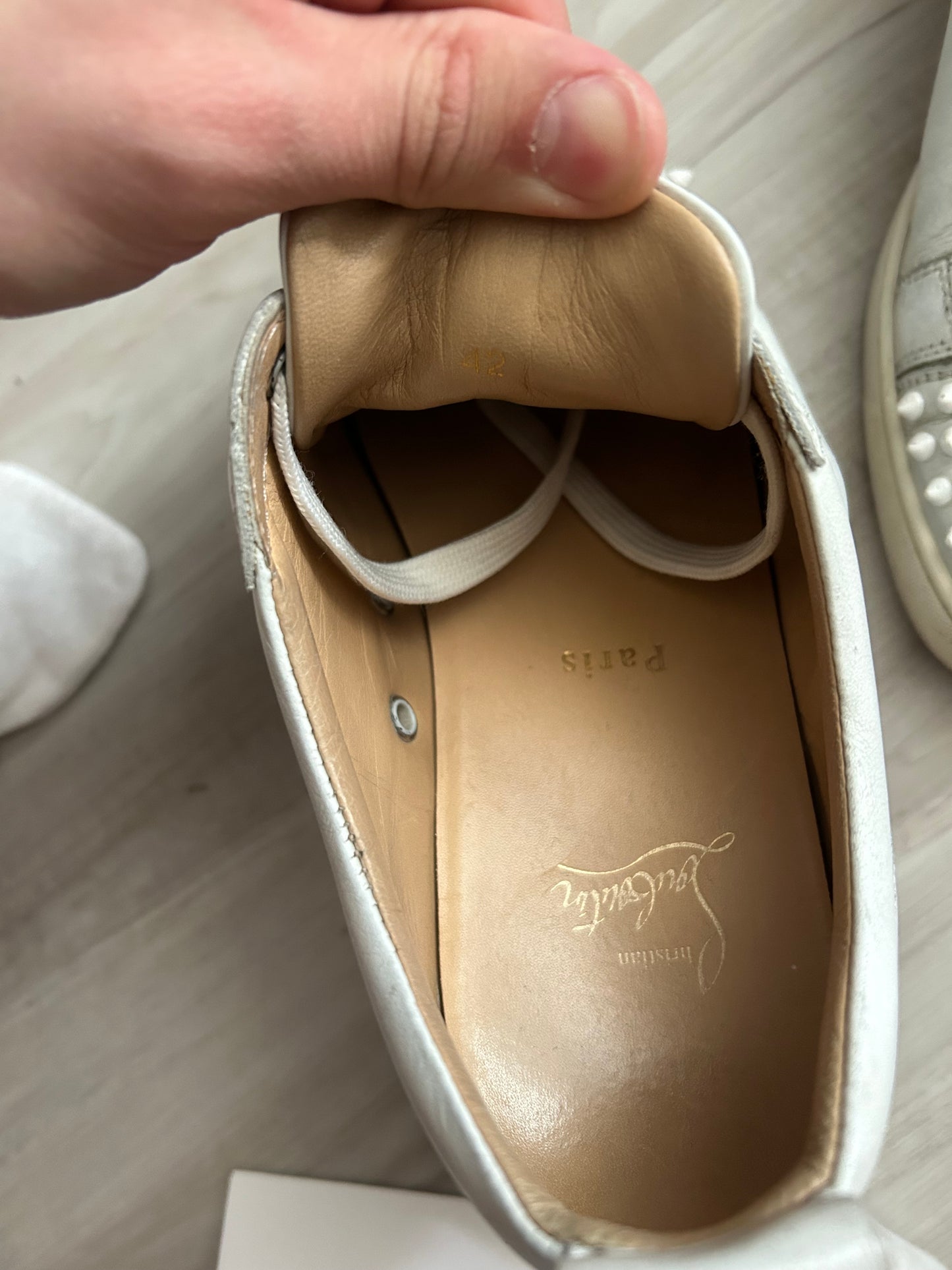 Christian Louboutin 42