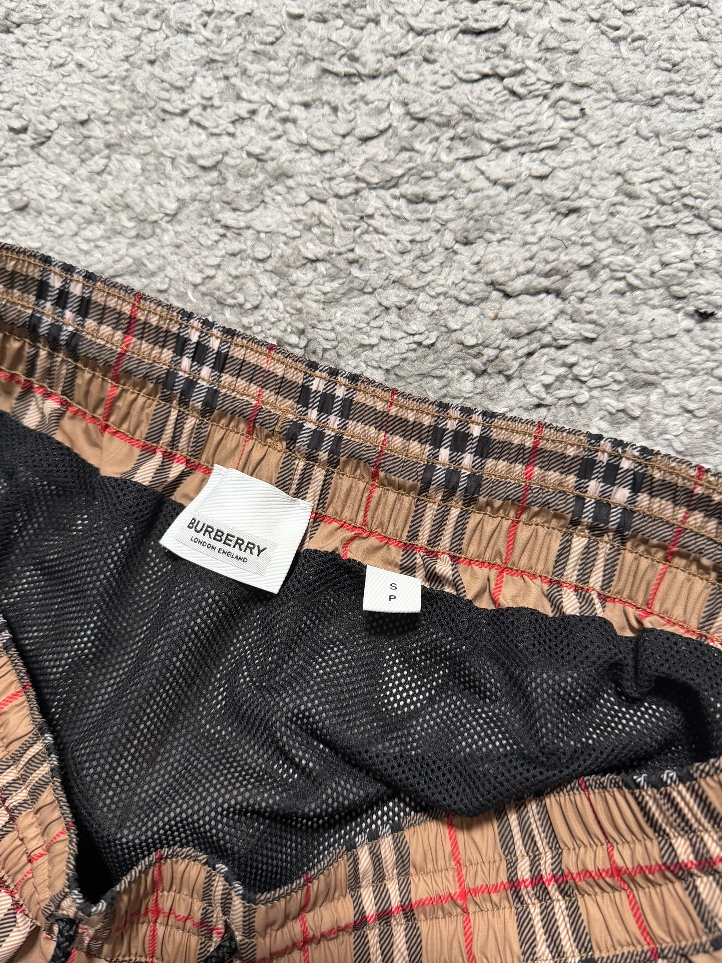 Burberry Uimashortsit S