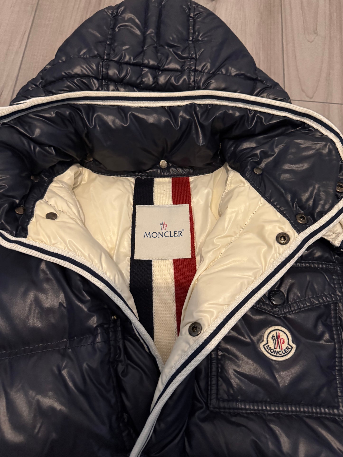 Moncler Branson S-M (2)