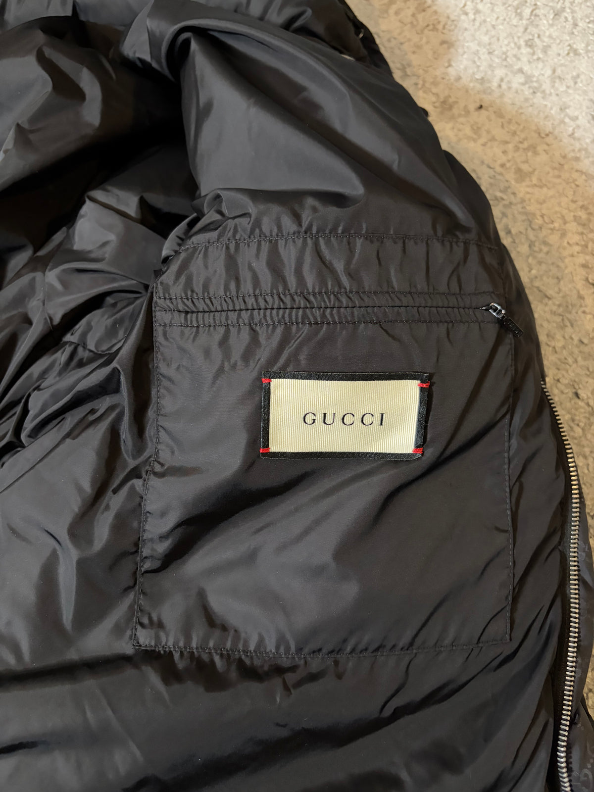 GUCCI GG JAQUARD PUFFER M-L (48)