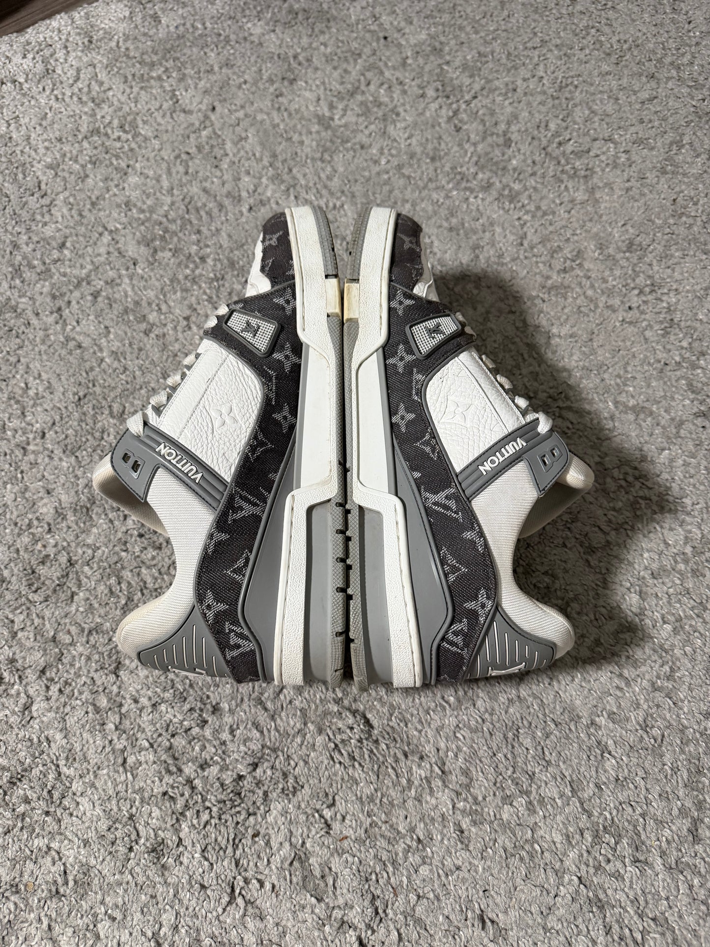 LOUIS VUITTON TRAINER KENGÄT 44