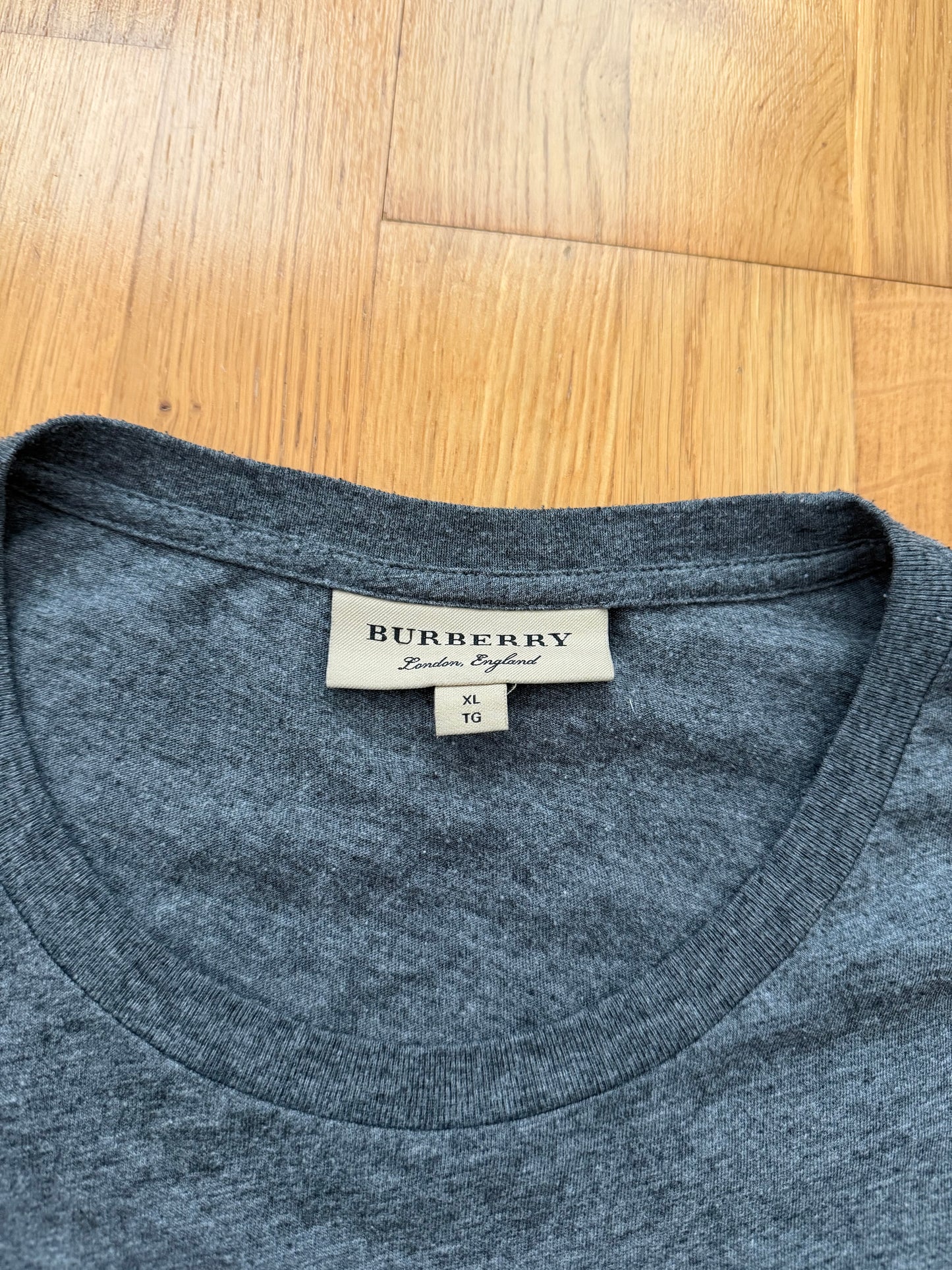 Burberry T-paita XL
