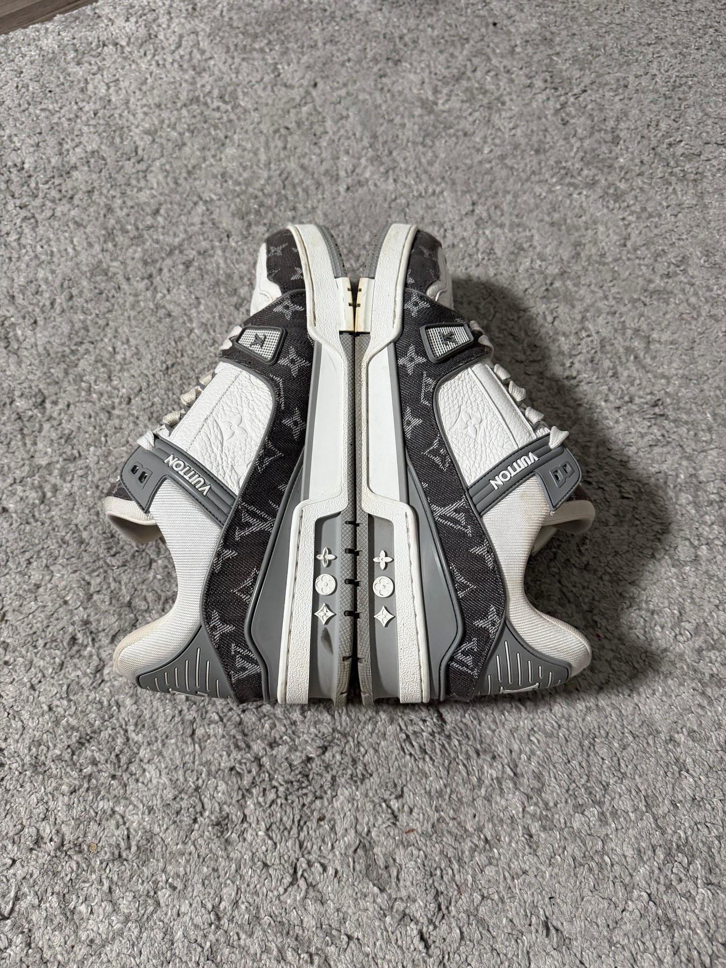 LOUIS VUITTON TRAINER KENGÄT 44