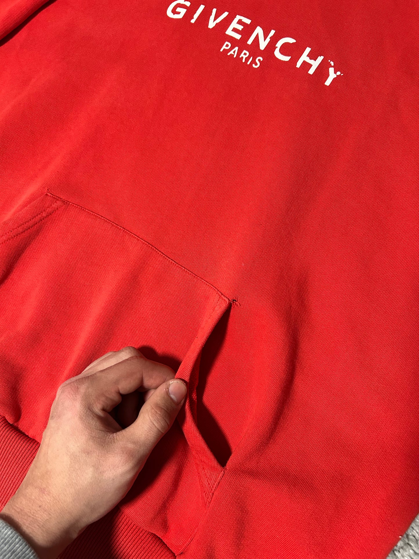 Givenchy Destroyed Logo Huppari M
