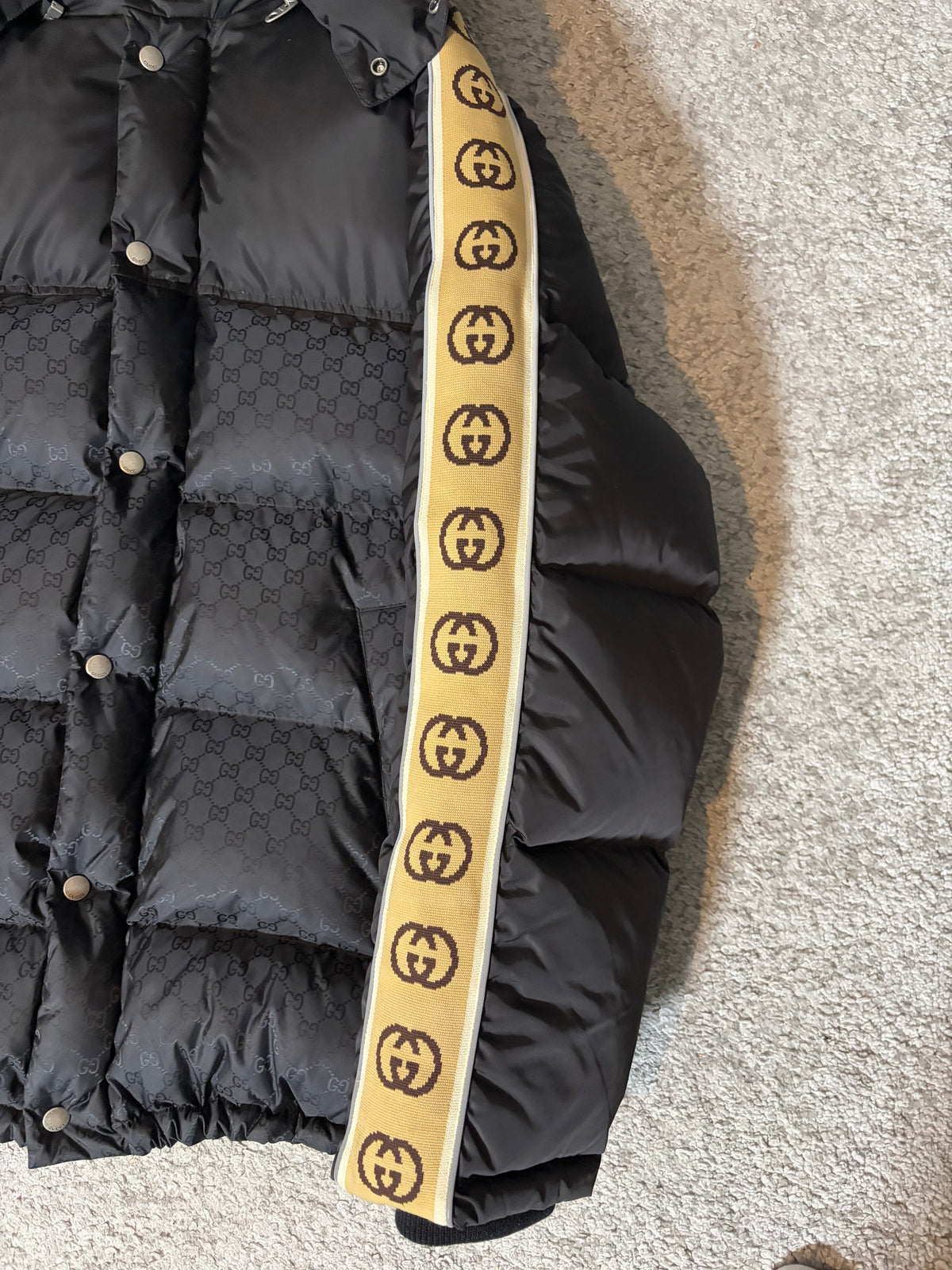 GUCCI GG JAQUARD PUFFER L (50)