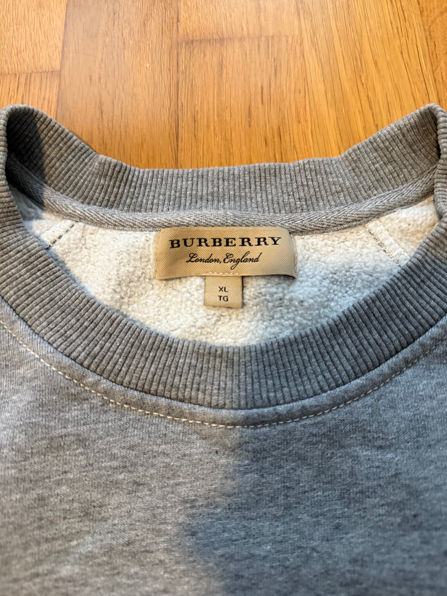 Burberry College L