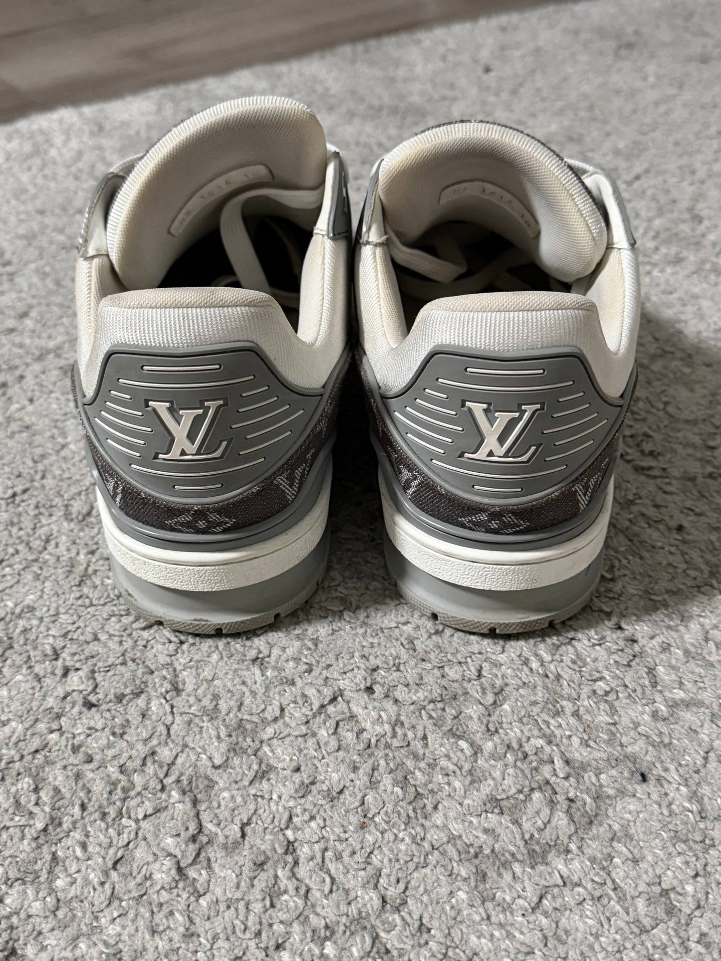 LOUIS VUITTON TRAINER KENGÄT 44