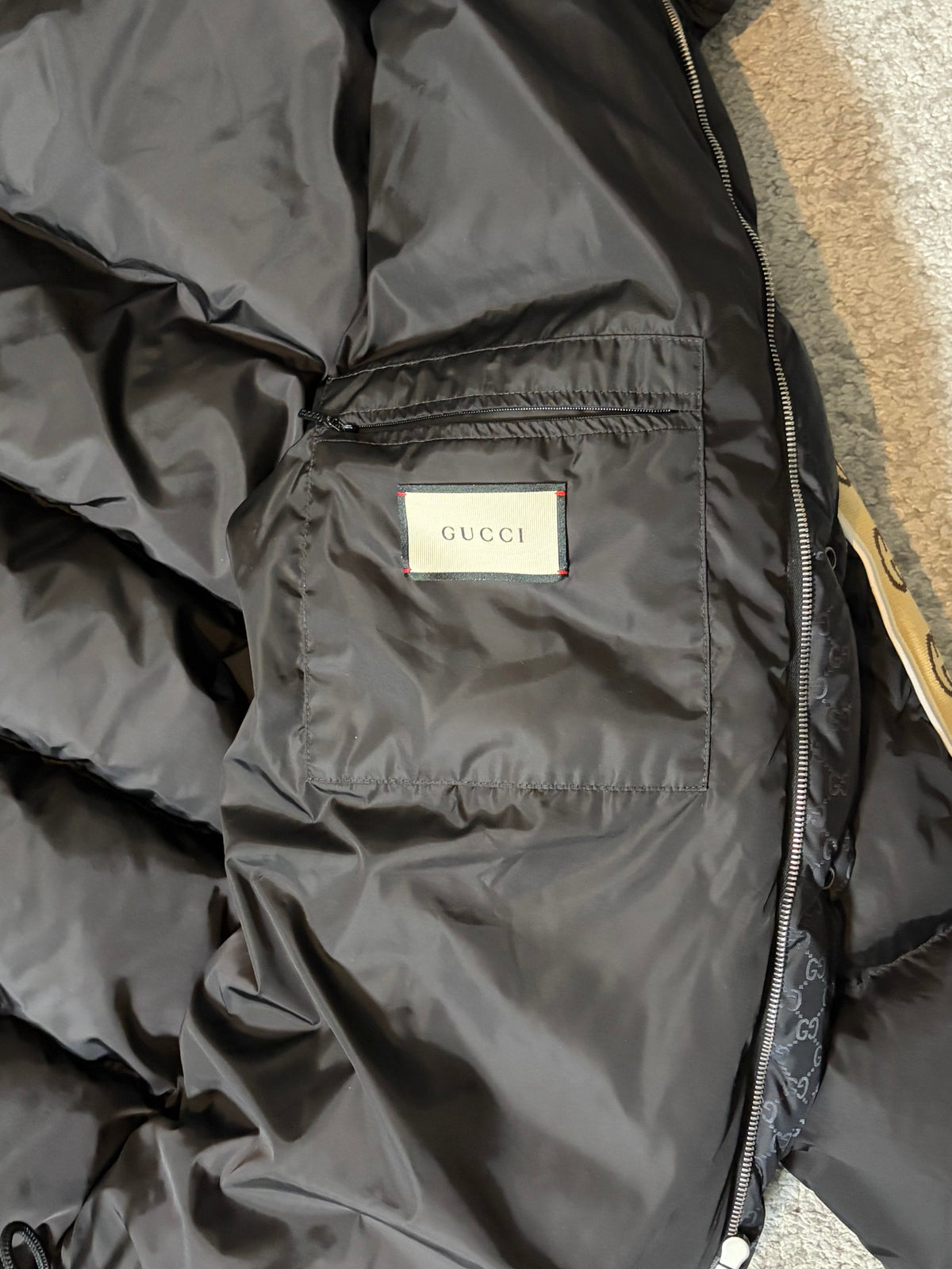 GUCCI GG JAQUARD PUFFER L (50)