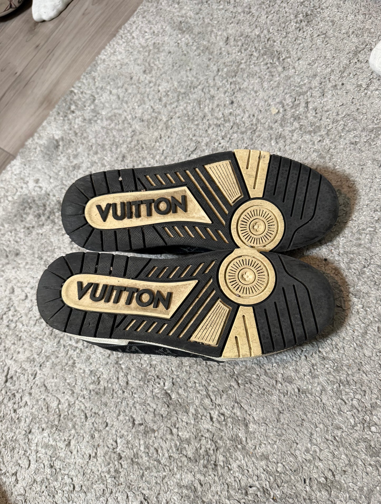 LOUIS VUITTON TRAINER KENGÄT